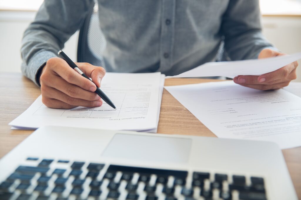 How the Insurance Industry is reaching new heights with InsurTech 1 Insurance brokers face the major roadblock for building quotes and RFQs without a good custom software